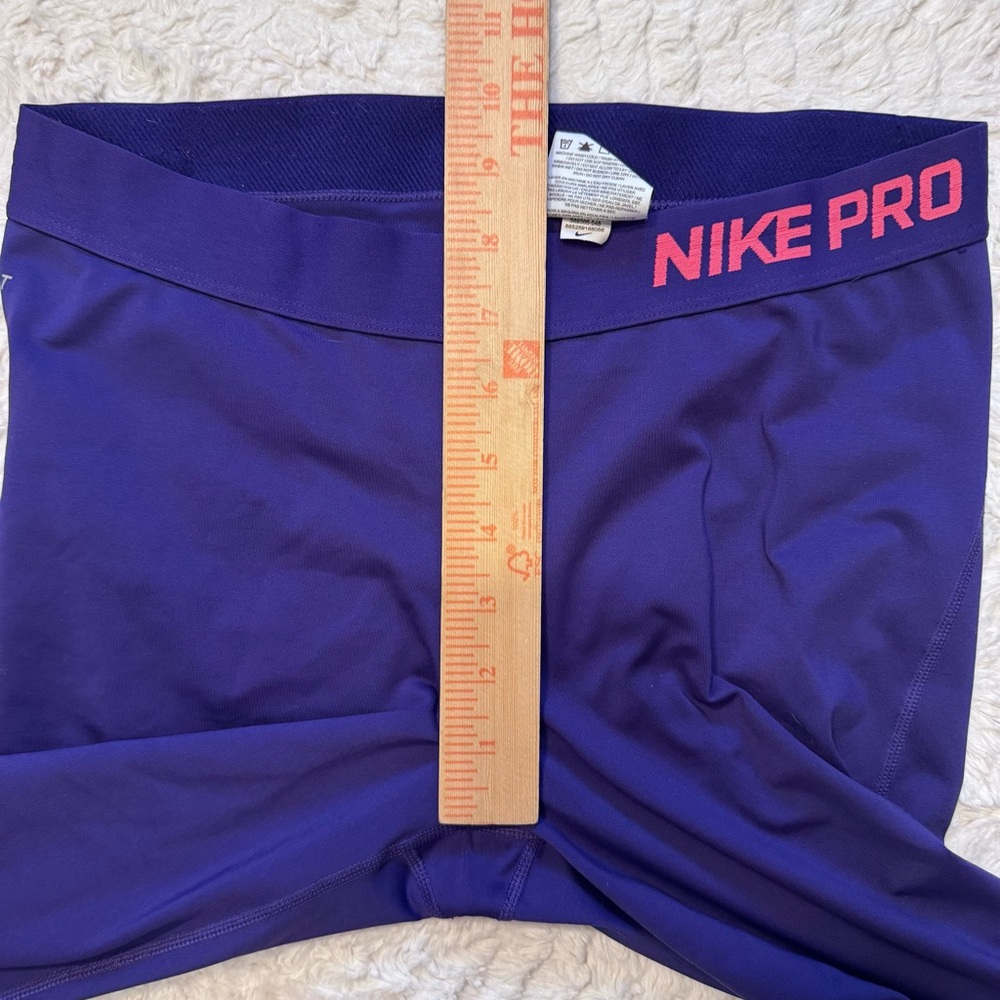 Nike Pro Dri-FIT Capri Leggings Court Purple Pink Size Large Athleisure Gym - Picture 4 of 7
